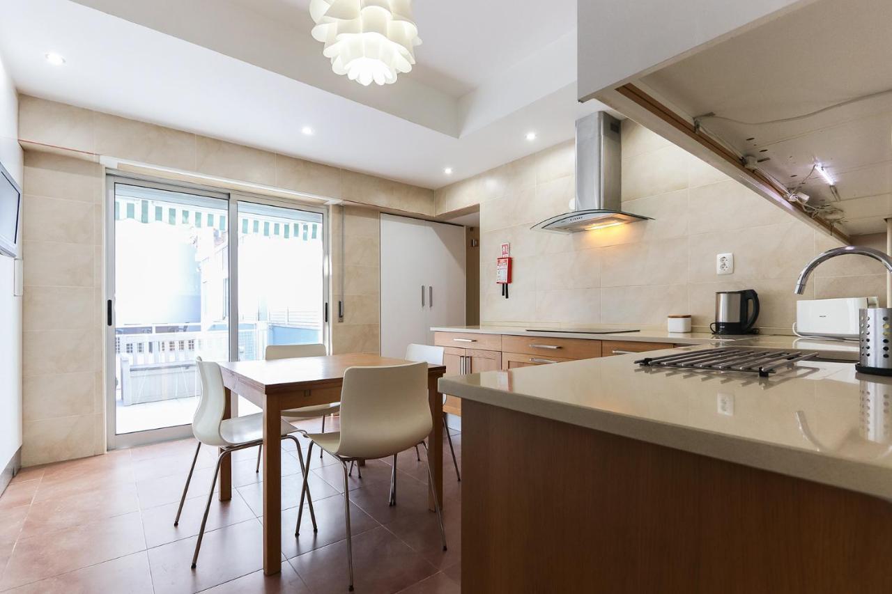 Almirante Terrace By Homing Apartment ลิสบอน ภายนอก รูปภาพ